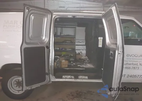 2011 Ford E-350 Super Duty Commercial z USA, uszkodzony, nr VIN 1FTSE3EL7BDB40282